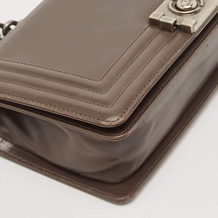 Pre Owned Chanel Dark Beige Glazed Leather Medium Boy Flap Bag