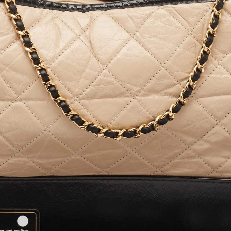 Pre Owned Chanel Beige/Black Quilted Aged Leather Medium Gabrielle Hobo