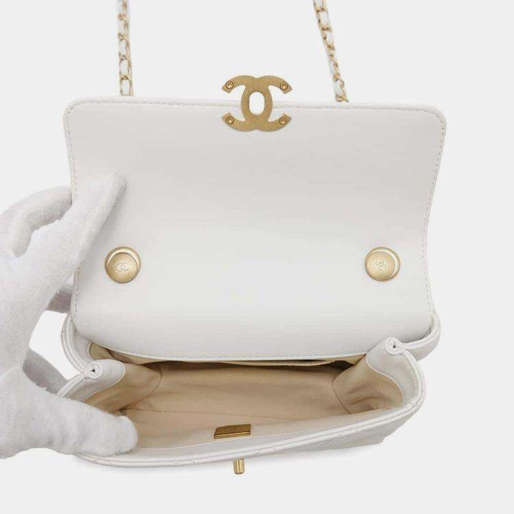 Pre Owned Chanel Matelasse Chain  White Lambskin shoulder Bag