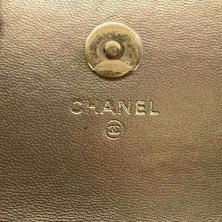 مملوكة مسبقًا Chanel Gold Lambskin Phone Case Shoulder Bag