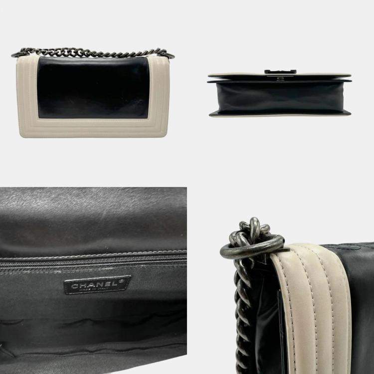 Pre Owned Chanel Black/Off-White Leather  Boy Shoulder Bag 