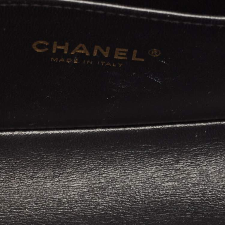 Pre Owned Chanel Black Quilted Caviar Leather Small Chain Around Boy Flap Bag