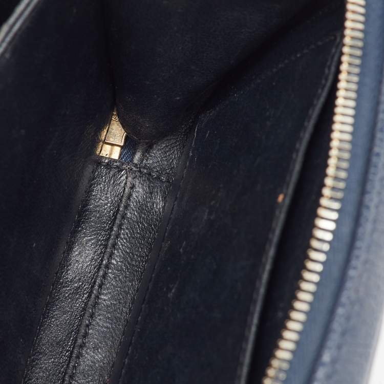 Pre Owned Chanel Navy Blue/Black Quilted Caviar Leather Small CC Filigree Vanity Case Bag