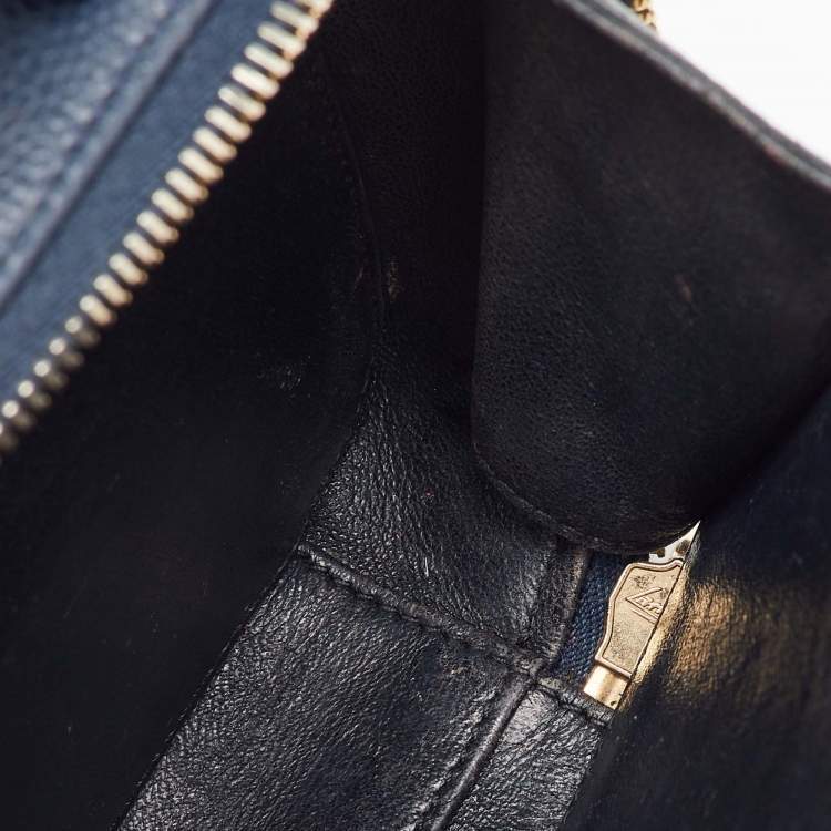 Pre Owned Chanel Navy Blue/Black Quilted Caviar Leather Small CC Filigree Vanity Case Bag