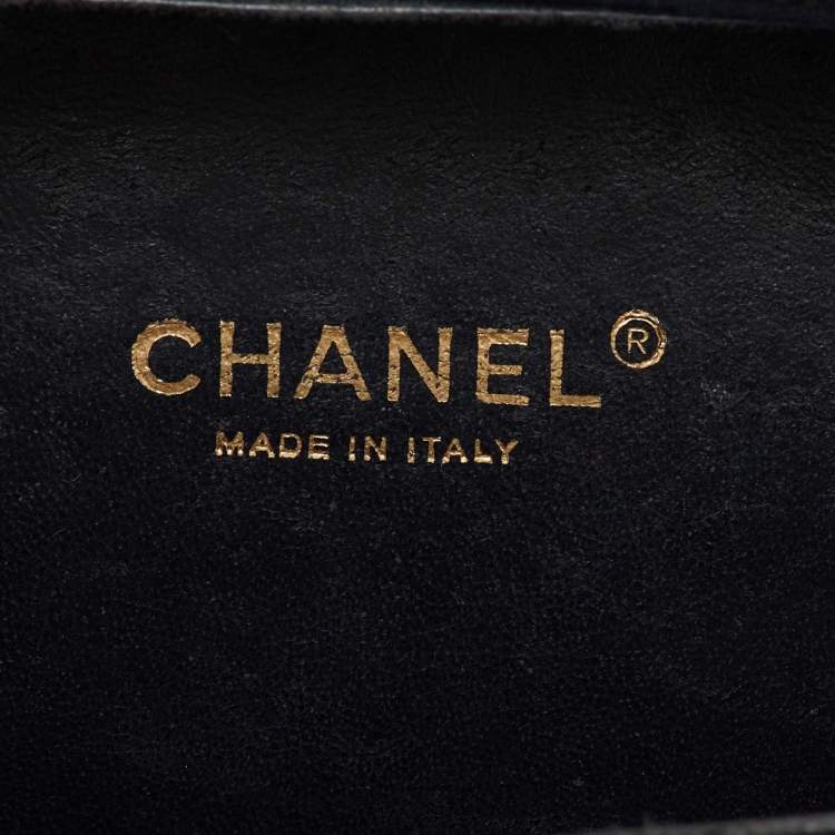 Pre Owned Chanel Navy Blue/Black Quilted Caviar Leather Small CC Filigree Vanity Case Bag