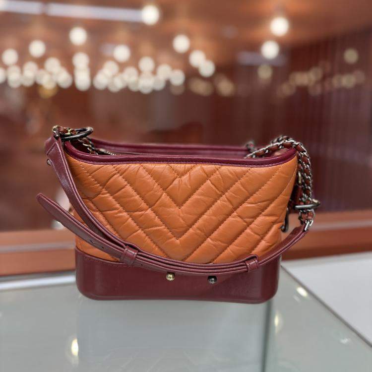 Pre Owned Chanel Orange Chevron Leather Small Gabrielle Shoulder Bag