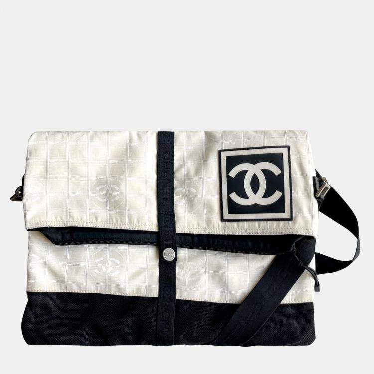 Pre Owned Chanel Vintage Canvas Messenger Bag