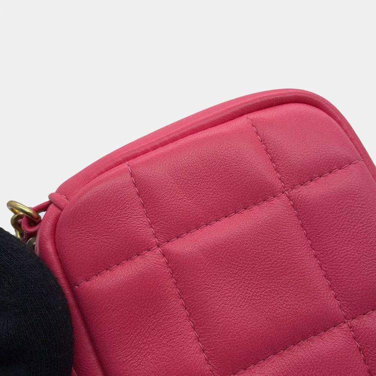 Pre Owned Chanel Pink Lambskin CC Logo Chain Shoulder Bag