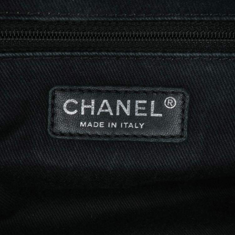 Pre Owned Chanel Purple Jumbo Quilted Caviar Easy Flap Bag