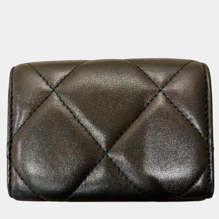 Pre Owned Chanel Black Lambskin Leather Tri-Fold 19 Small Flap Wallet