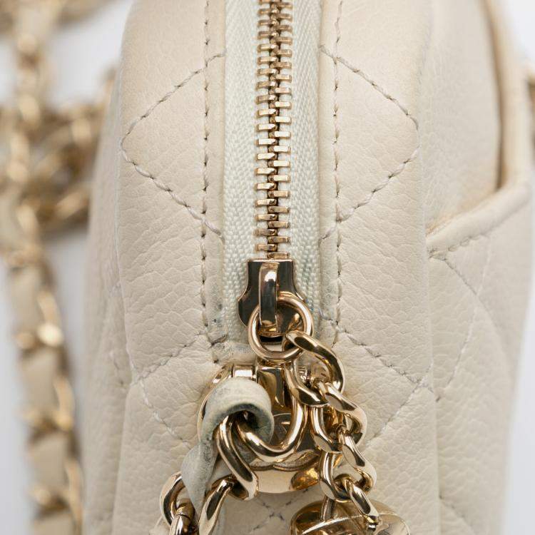 Pre Owned Chanel White Small CC Flat Quilted Caviar Camera Bag