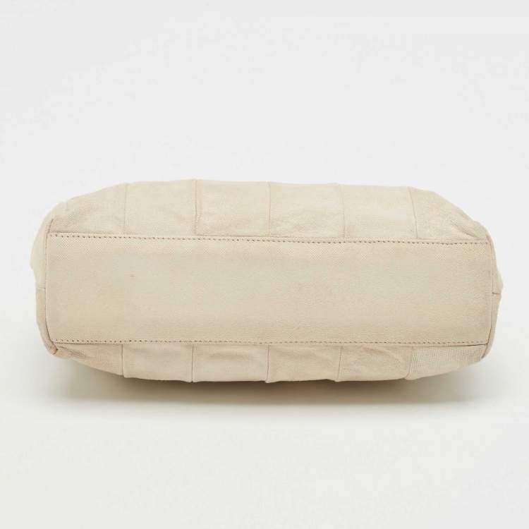 Pre Owned Chanel White iridescent Suede Cut Out Handle Clutch