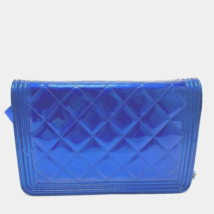 Pre Owned Chanel Metallic Blue Leather Boy Wallet On Chain
