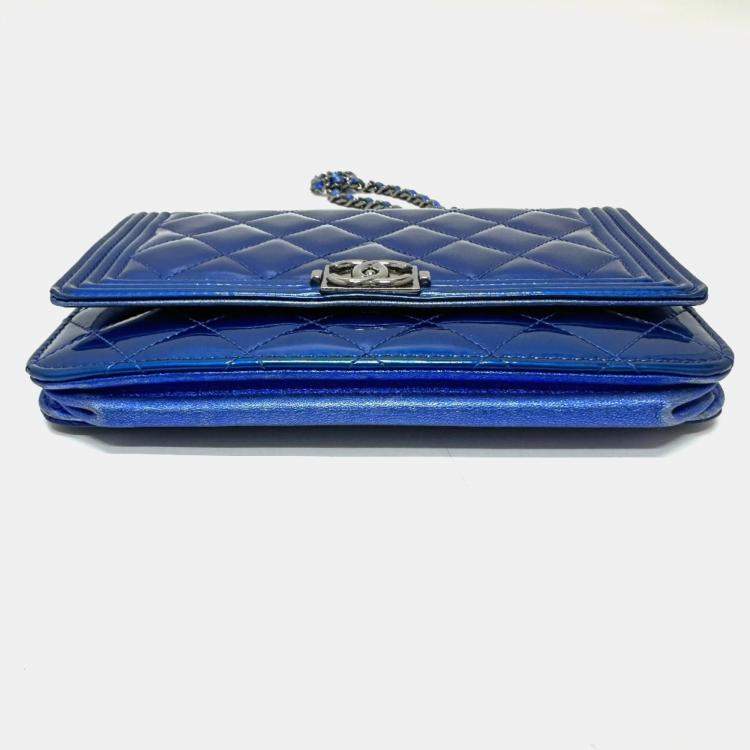 Pre Owned Chanel Metallic Blue Leather Boy Wallet On Chain