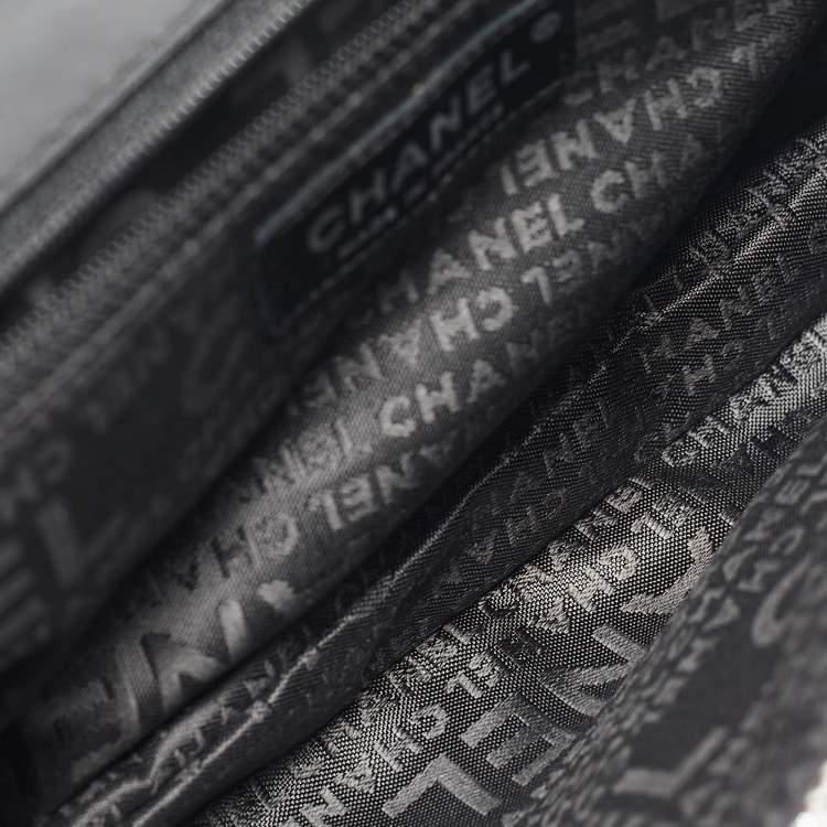Pre Owned Chanel White/Black Tweed Diagonal CC Flap Bag