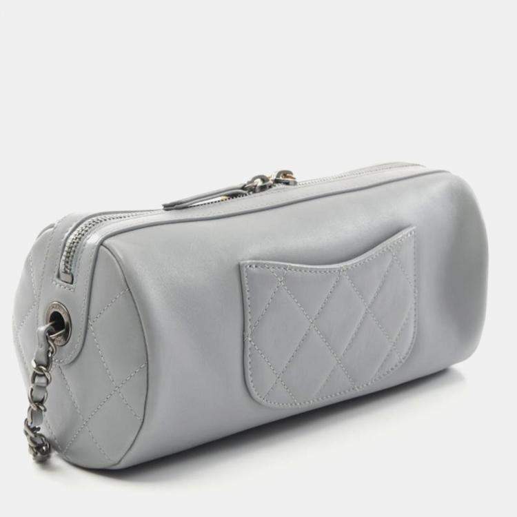 Pre Owned CHANEL Shoulder Bag Gray