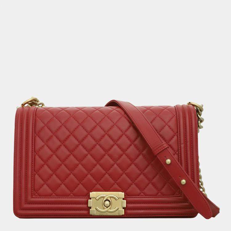 Pre Owned Chanel Red Quilted Lambskin Leather New Medium Boy Shoulder Bag