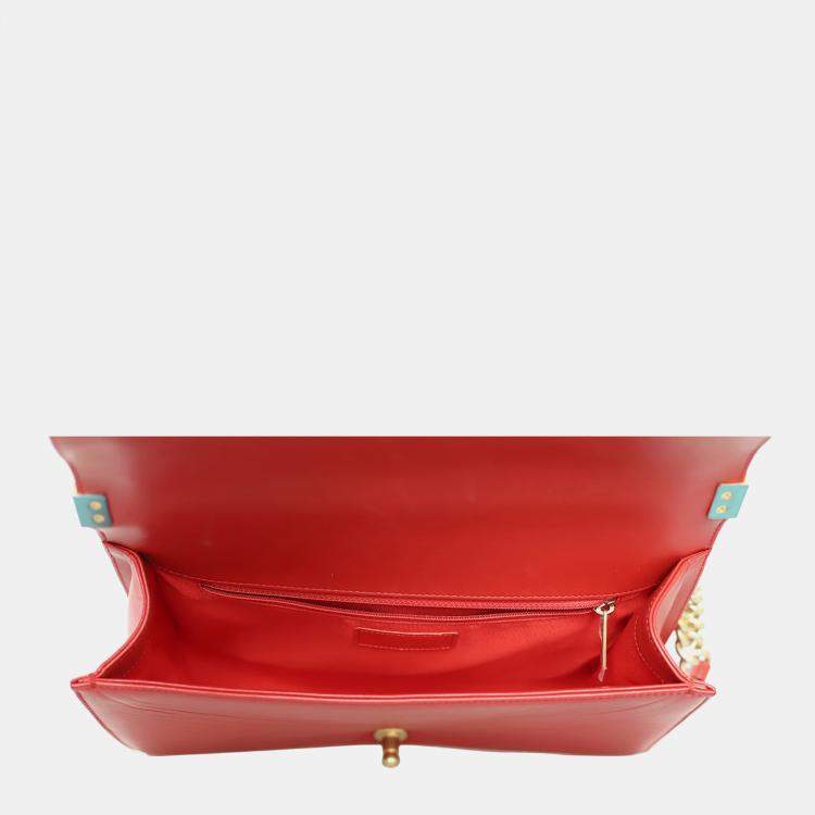 Pre Owned Chanel Red Quilted Lambskin Leather New Medium Boy Shoulder Bag