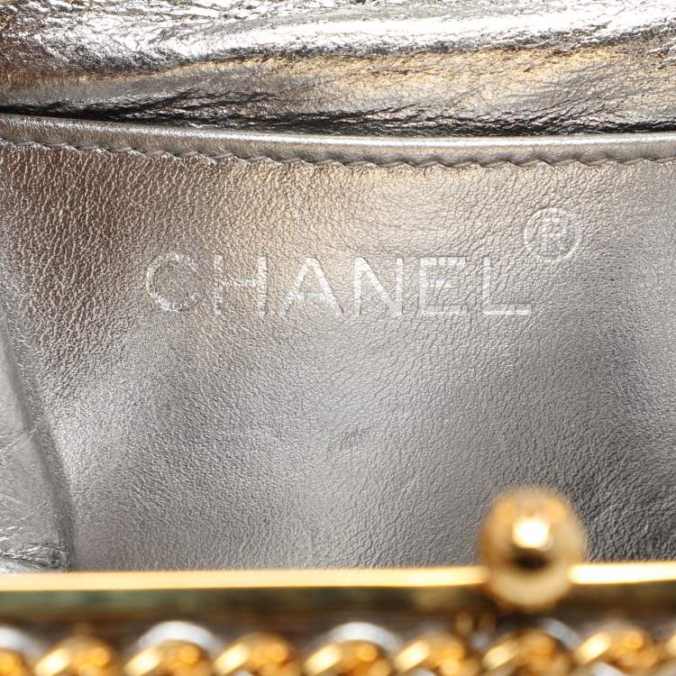 Pre Owned Chanel Silver Quilted Leather Vintage CC Chain Detail Shoulder Bag