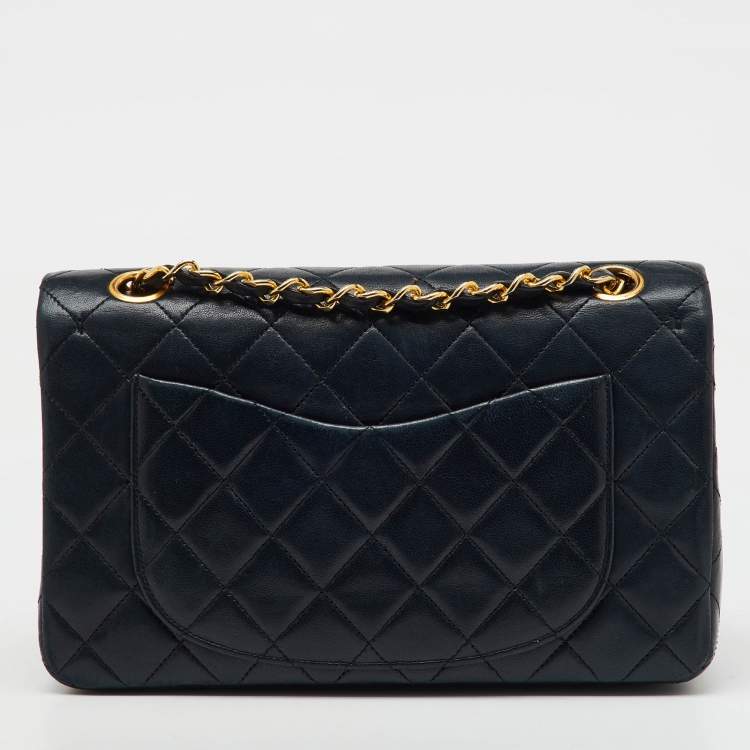 مملوكة مسبقًا Chanel Black Quilted Leather Small Classic Double Flap Bag
