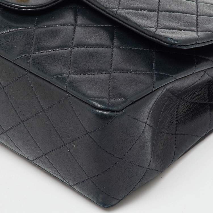 Pre Owned Chanel Black Quilted Leather Medium Classic Double Flap Bag