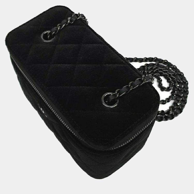 Pre Owned Chanel Black Velvet Vanity crossbody Bag