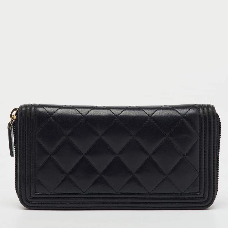 Pre Owned Chanel Black Quilted Leather Boy Zip Around Wallet
