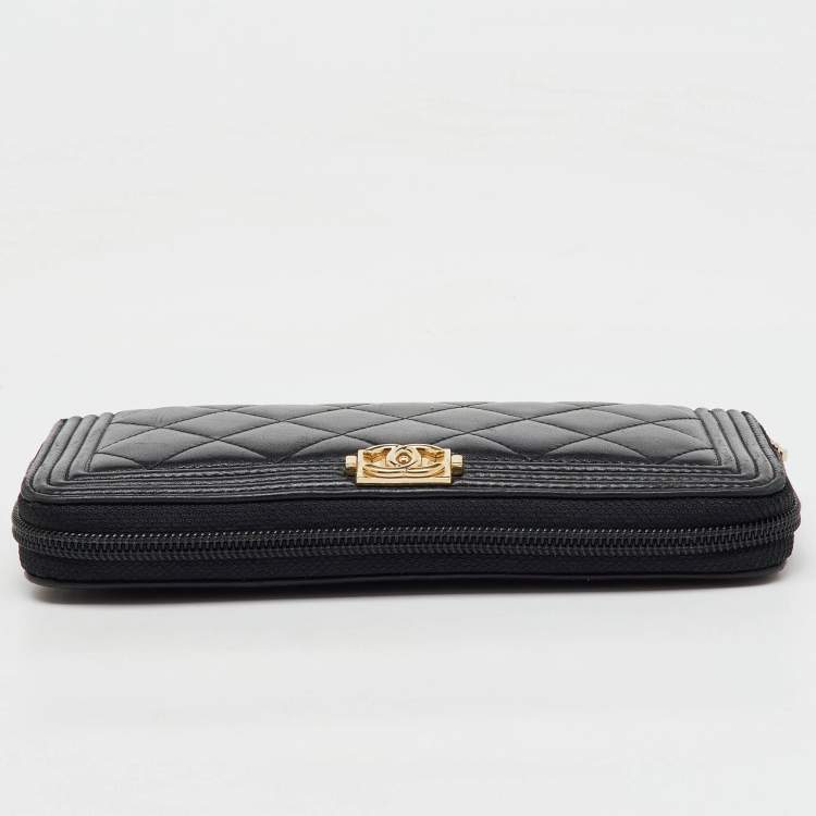 Pre Owned Chanel Black Quilted Leather Boy Zip Around Wallet