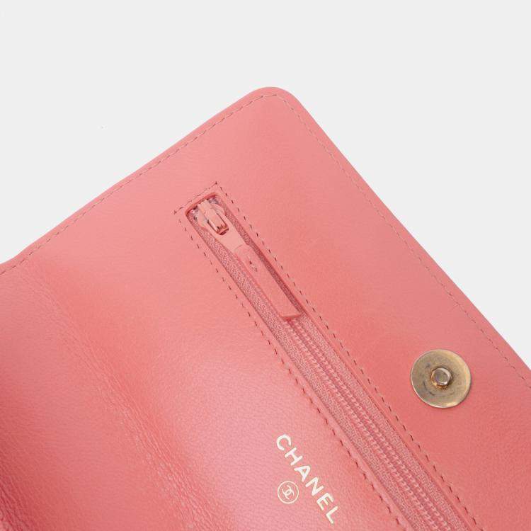 Pre Owned Chanel Pink Quilted Lambskin 19 Wallet on Chain
