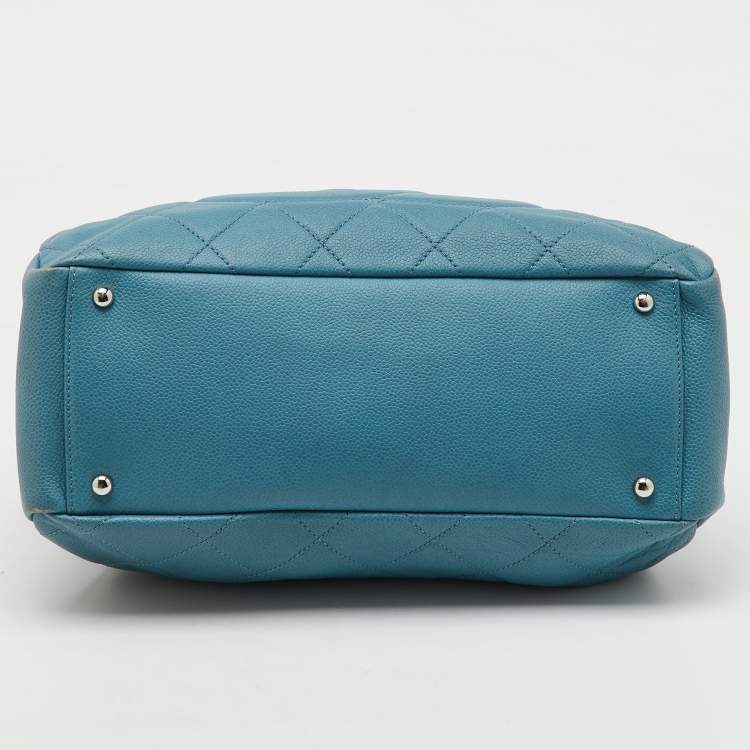 Pre Owned Chanel Blue Quilted Caviar Leather Petite Timeless Tote