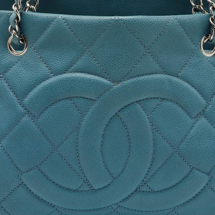 Pre Owned Chanel Blue Quilted Caviar Leather Petite Timeless Tote