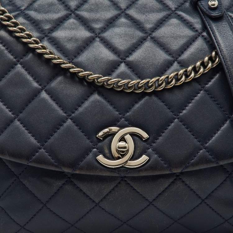 Pre Owned Chanel Navy Blue Quilted Leather Daily Supple Flap Bag