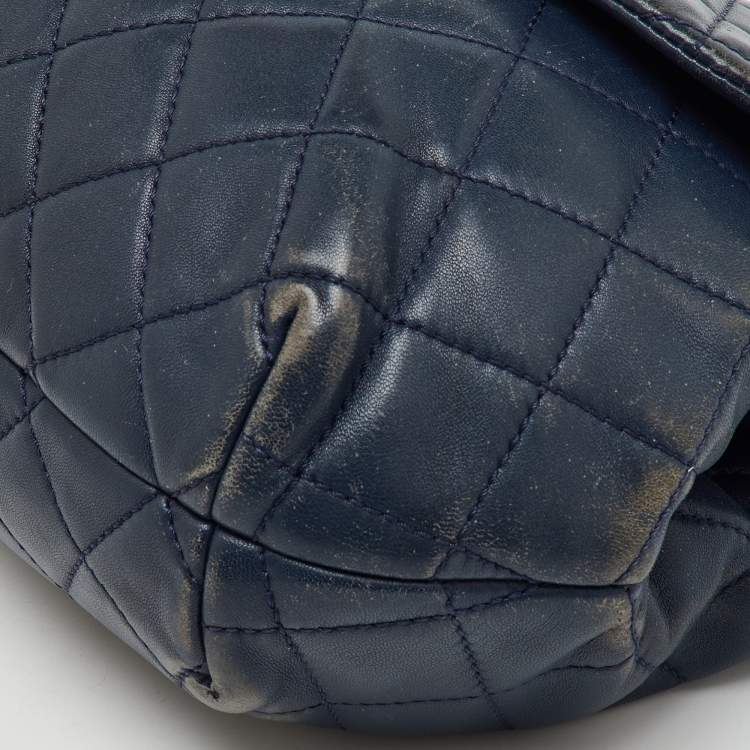 Pre Owned Chanel Navy Blue Quilted Leather Daily Supple Flap Bag