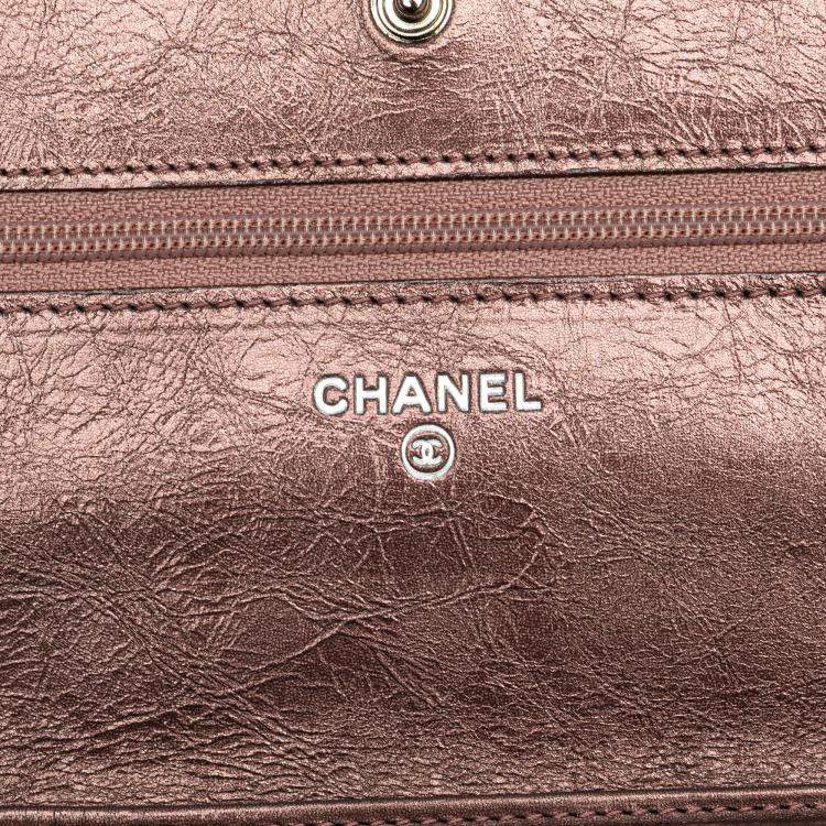 Pre Owned Chanel Pink Reissue 2.55 Quilted Metallic Aged Calfskin Wallet on Chain