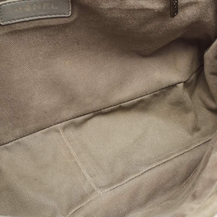 Pre Owned Chanel Grey Quilted Suede Jumbo Whipstitch Classic Single Flap Bag