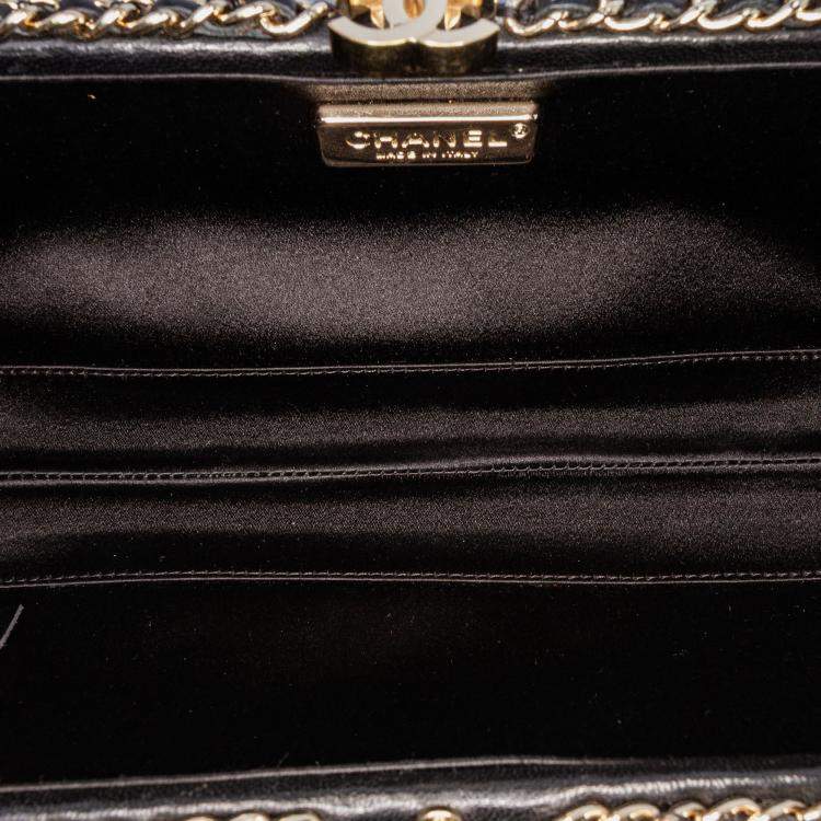Pre Owned Chanel Black/White Lambskin Quilted Chain Around Clutch