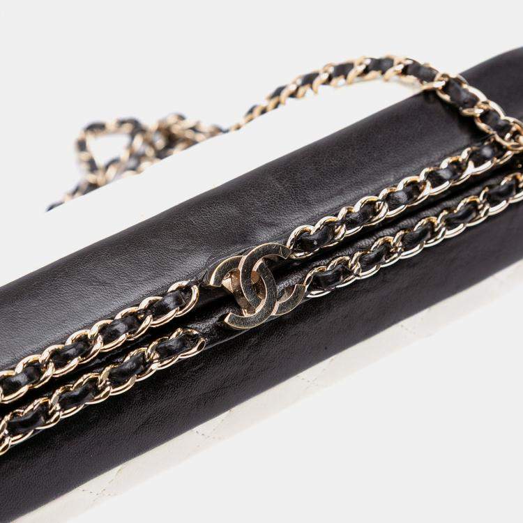 Pre Owned Chanel Black/White Lambskin Quilted Chain Around Clutch