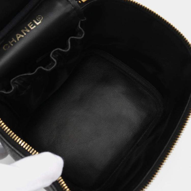 Pre Owned Chanel Black Grained Calfskin Coco Mark Vanity Handbag