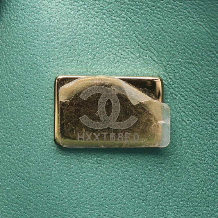Pre Owned Chanel Lambskin Green Classic Flap Chain Shoulder Bag 