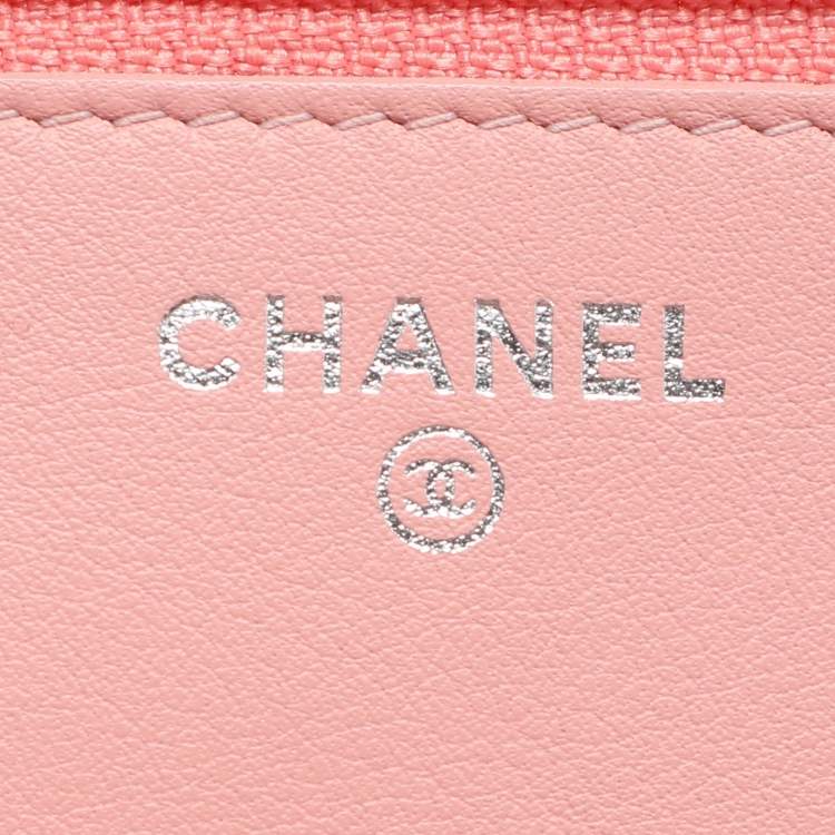 Pre Owned Chanel Pink Quilted Patent Leather CC Wallet On Chain