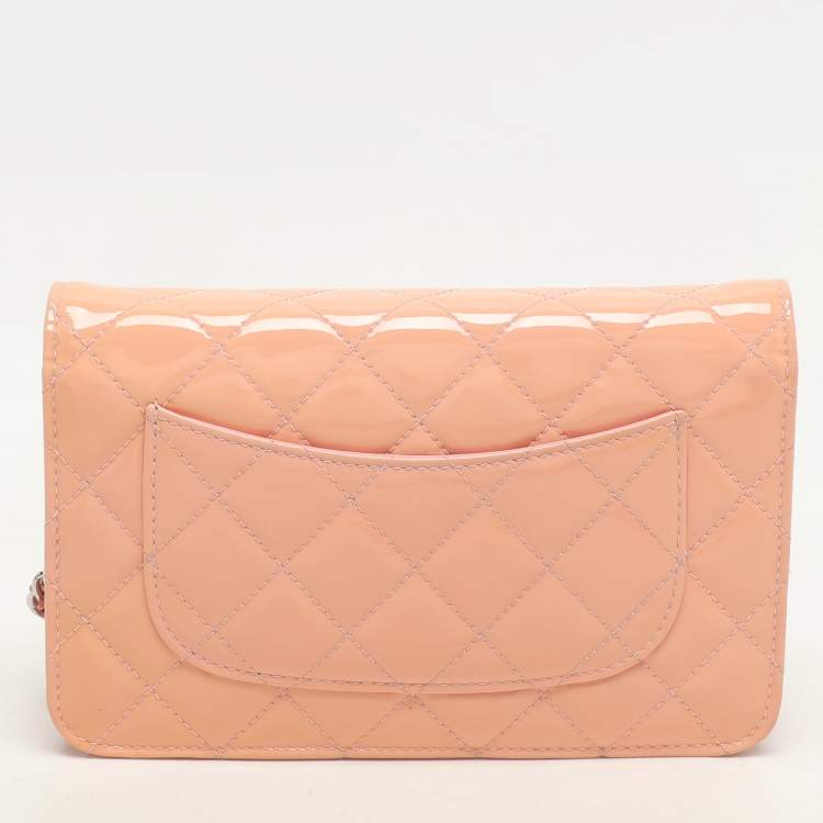 Pre Owned Chanel Pink Quilted Patent Leather CC Wallet On Chain