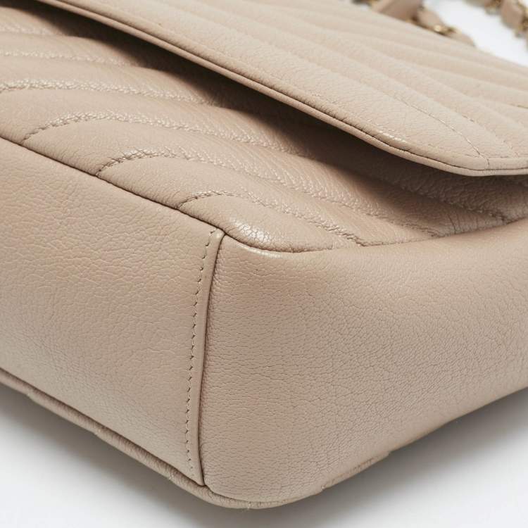 Pre Owned Chanel Beige Diagonal Quilted Leather Medium Flap Bag