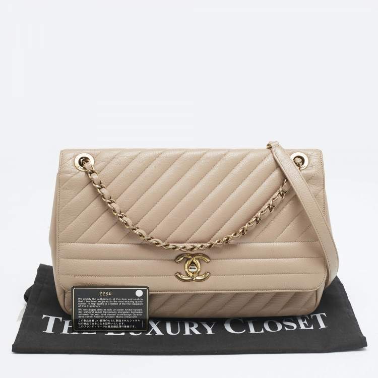Pre Owned Chanel Beige Diagonal Quilted Leather Medium Flap Bag