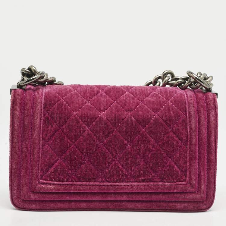 Pre Owned Chanel Fuchsia Quilted Velvet Small Boy Flap Bag