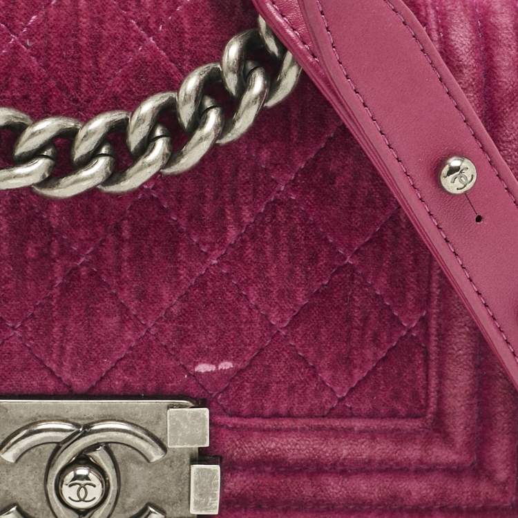 Pre Owned Chanel Fuchsia Quilted Velvet Small Boy Flap Bag
