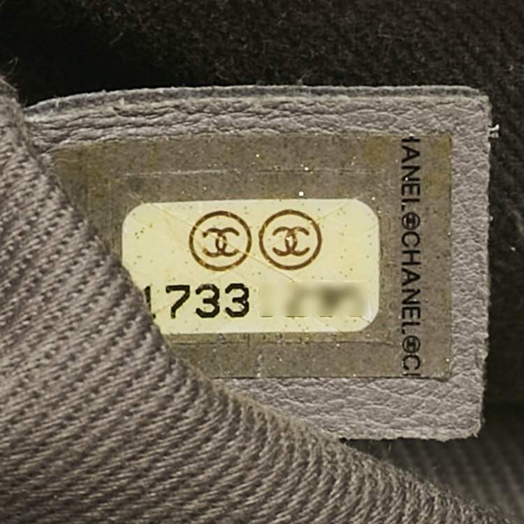 Pre Owned Chanel Fuchsia Quilted Velvet Small Boy Flap Bag