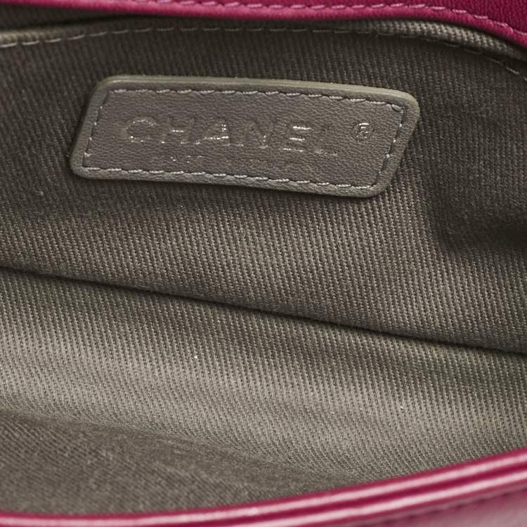 Pre Owned Chanel Fuchsia Quilted Velvet Small Boy Flap Bag