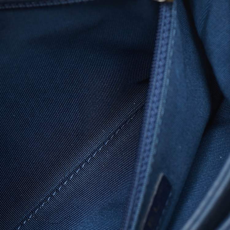 Pre Owned Chanel Navy Blue Chevron Leather and Snakeskin Chic Top Handle Bag