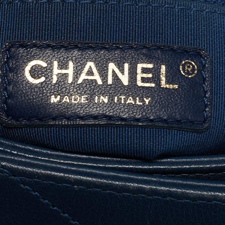 Pre Owned Chanel Navy Blue Chevron Leather and Snakeskin Chic Top Handle Bag