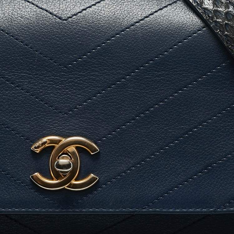 Pre Owned Chanel Navy Blue Chevron Leather and Snakeskin Chic Top Handle Bag